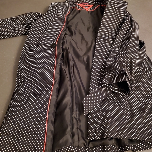 Tommy Hilfiger trench coat - Picture 8 of 9